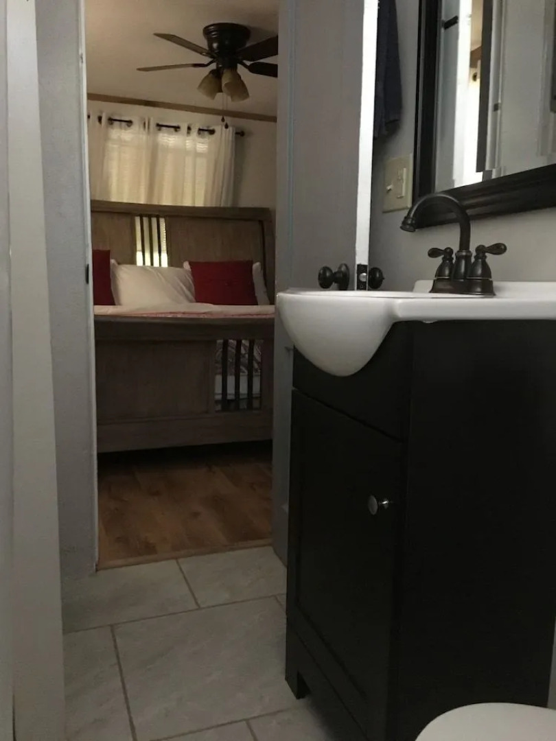 Smoky View Cottages & RV Resorts