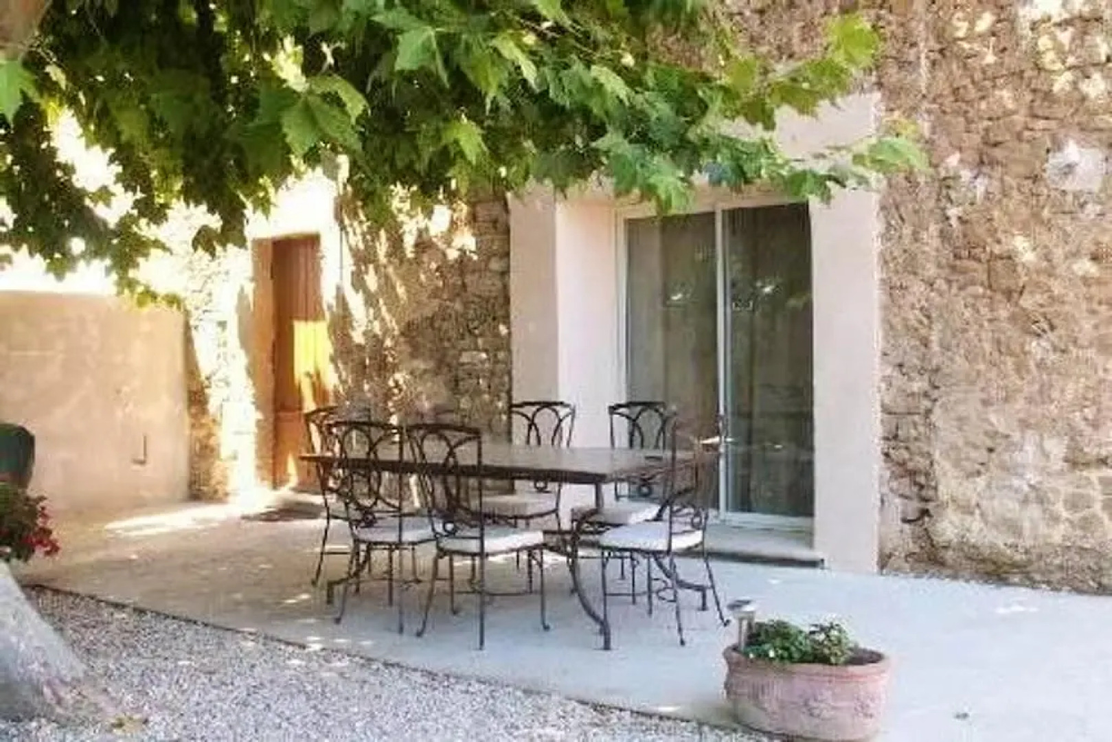 House With 2 Bedrooms in Aubignan, With Shared Pool, Enclosed Garden and Wifi - 120 km From the Beach