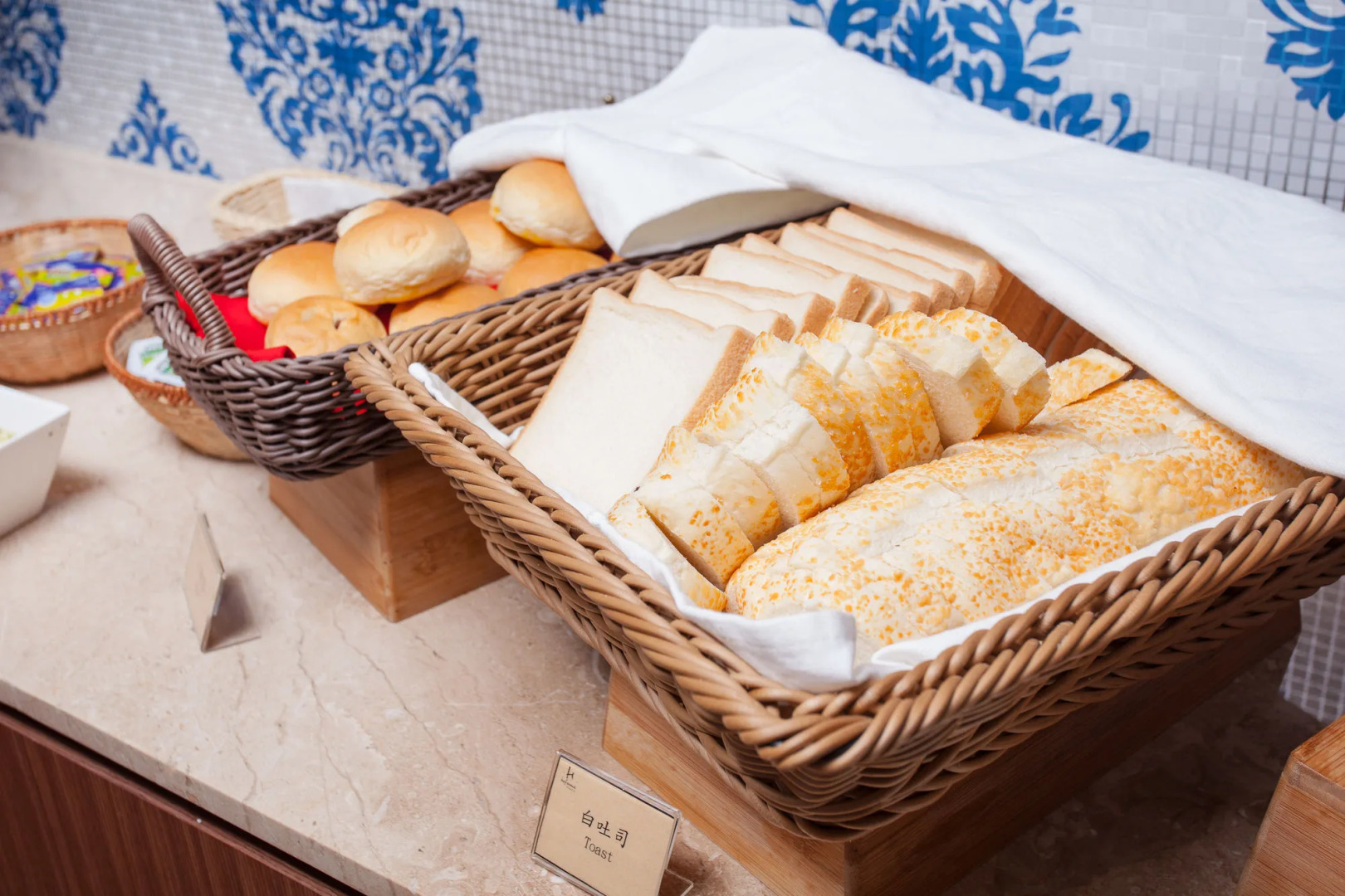 Talmud Hotel Yizhong