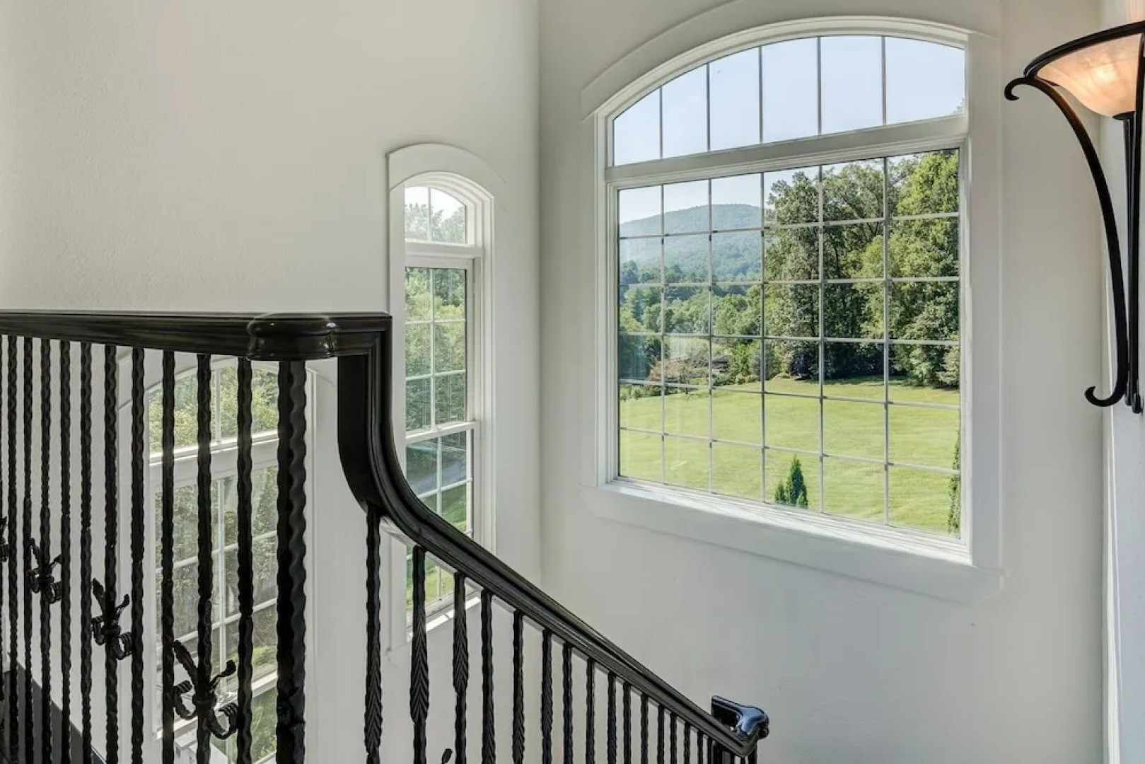 Waterfall Manor - 4 Br Home