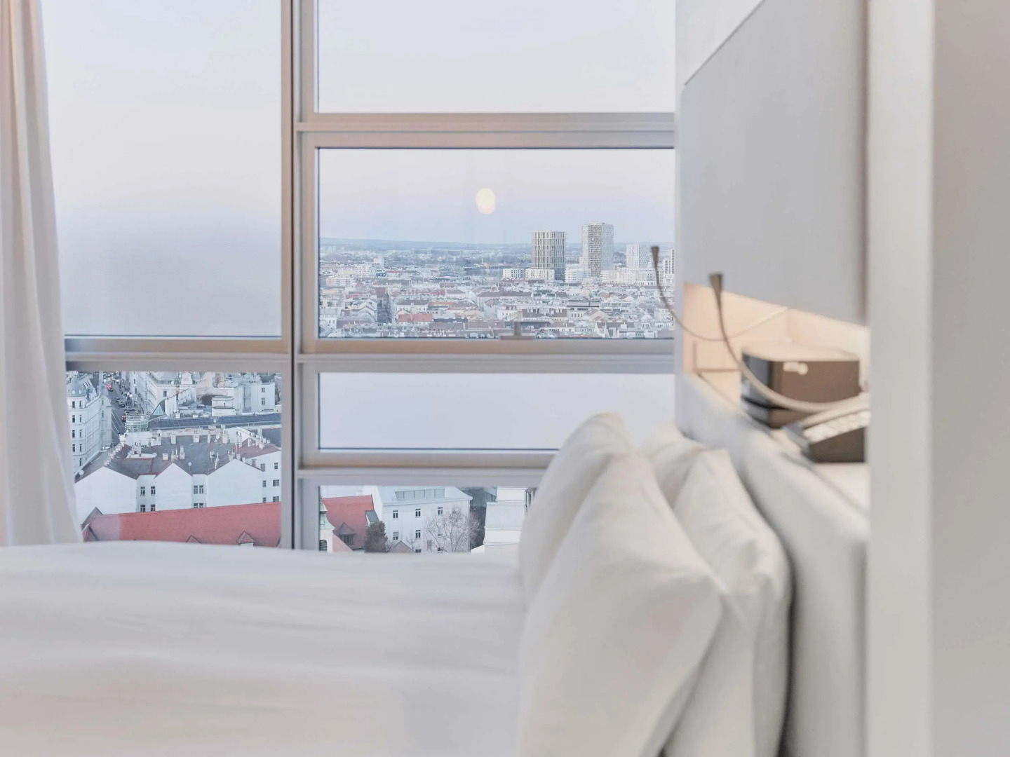 SO/ Vienna