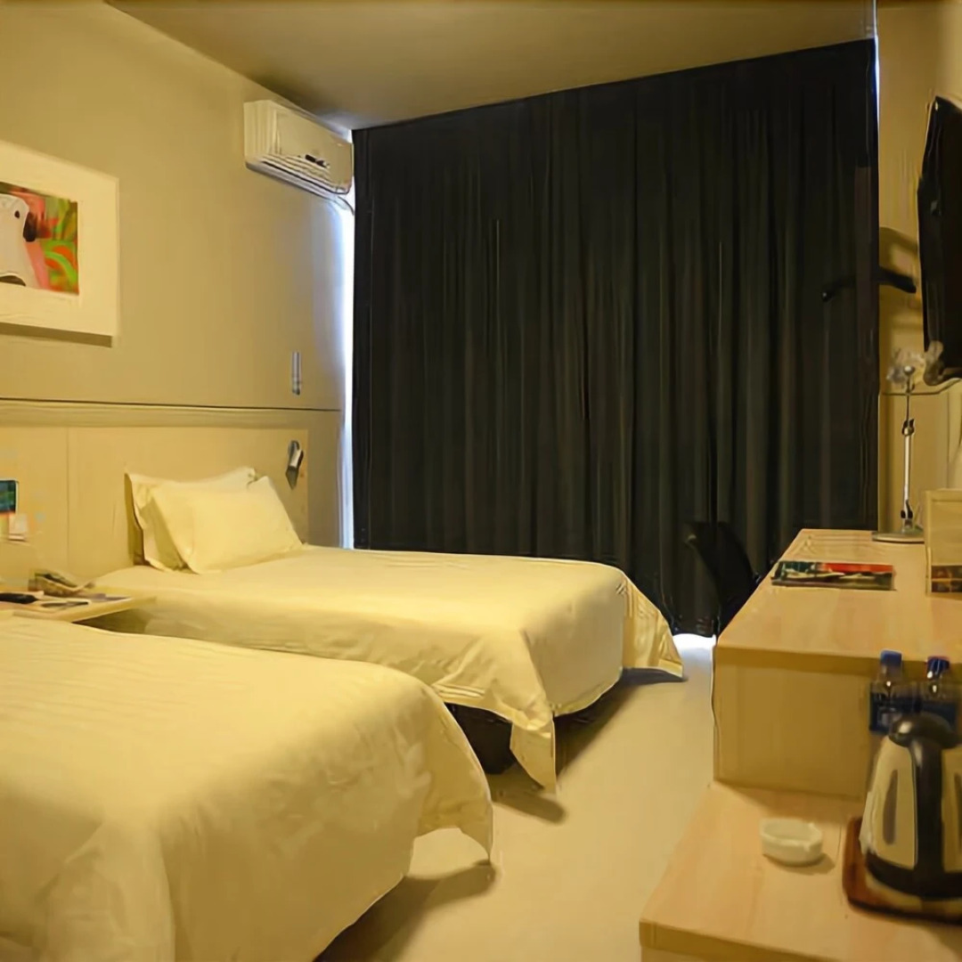 Jinjianglnnlangfangwanda Plaza