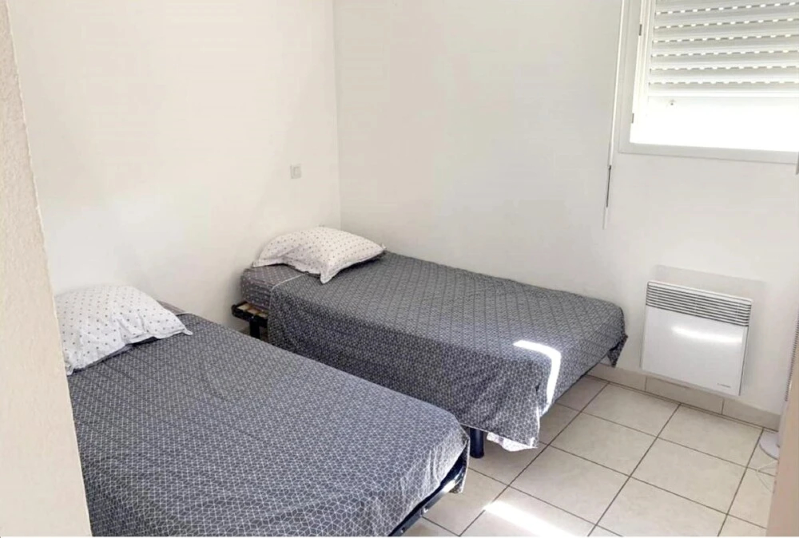 Apartment with 2 Bedrooms in Canet-En-Roussillon, with Wonderful Mountain View And Terrace