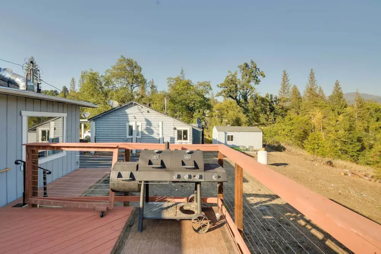 Waterfront Mariposa Vacation Rental w/ Hot Tub