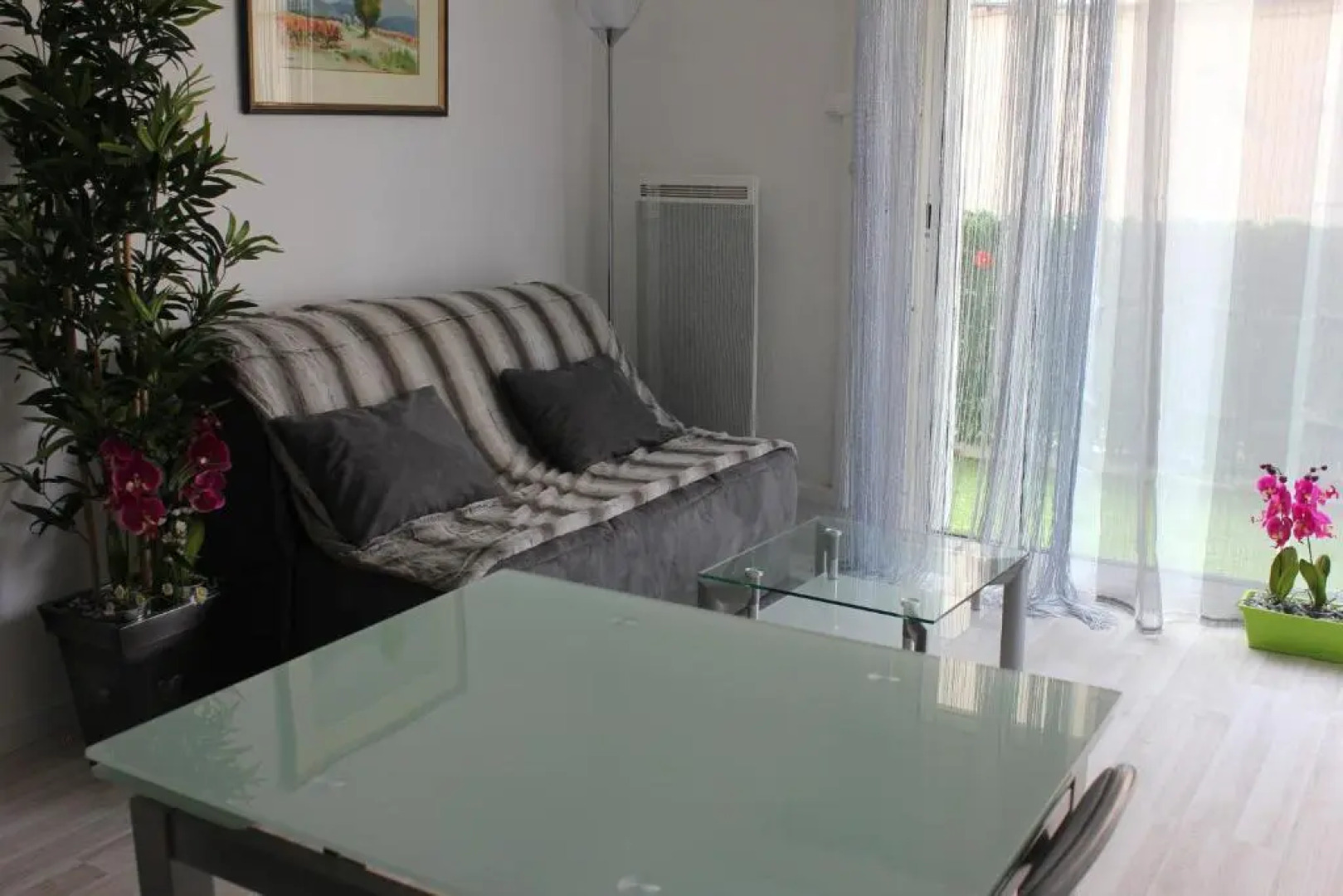 Studio de charme avec sa terrasse en plein coeur de ville