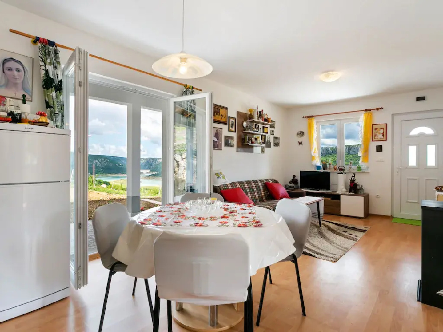 Home Near Red Lake in Ricice