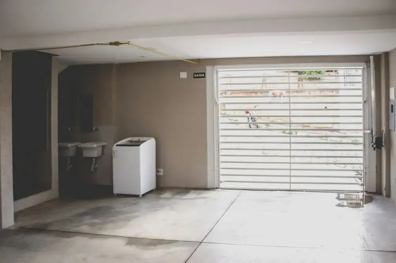 Tima Kitnet Prox Unifei com Wi-fi e Smart TV