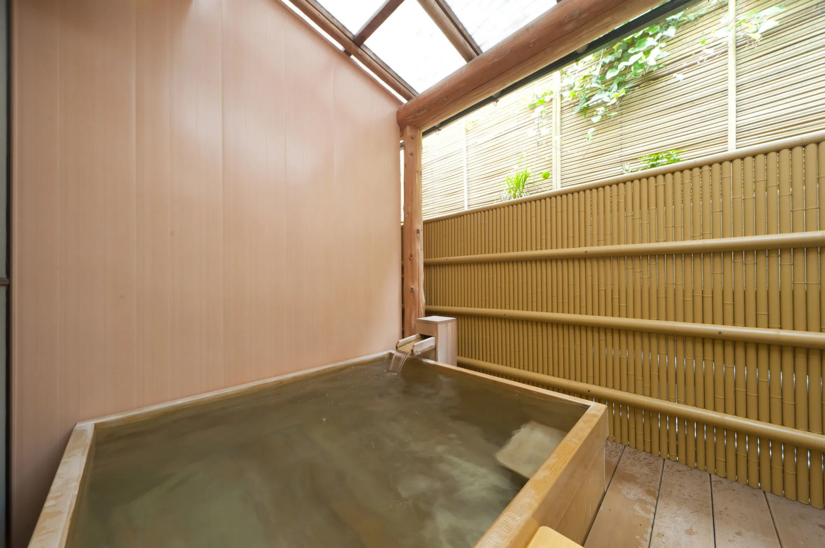 Tatsunokuchi Onsen Tagawa Ryusenkaku