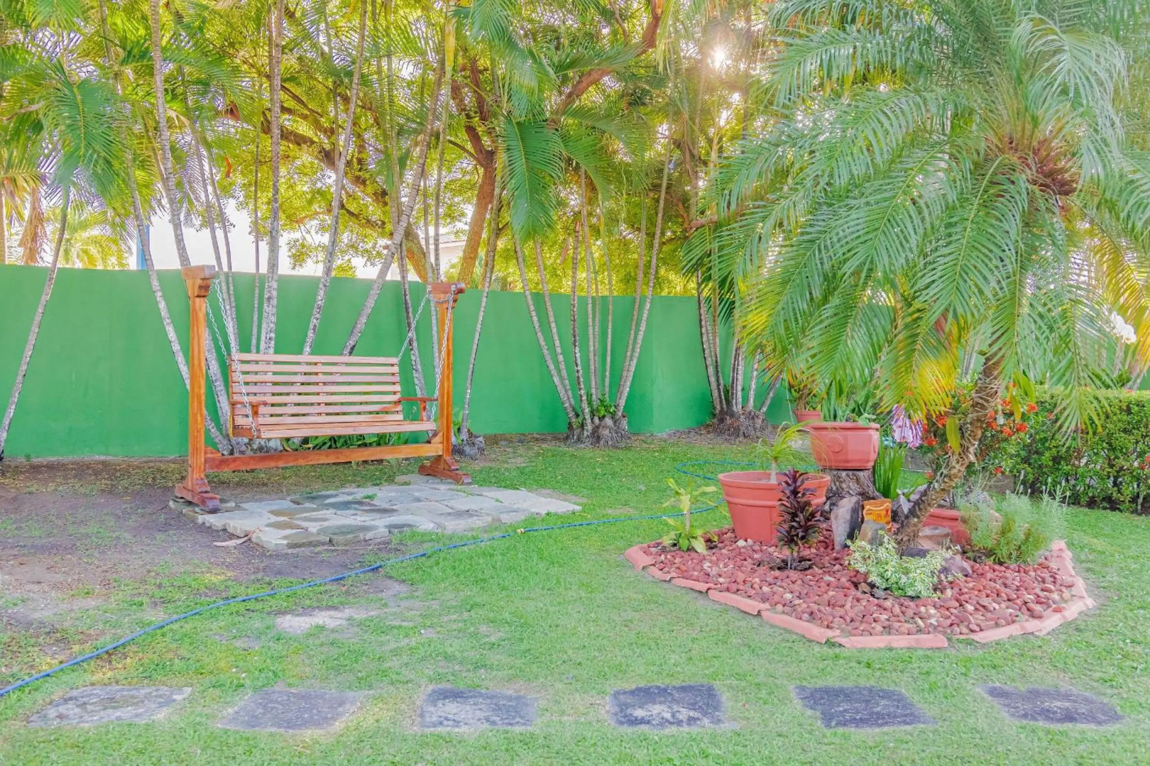 VT04 Excelente Casa 3 Quartos e Piscina