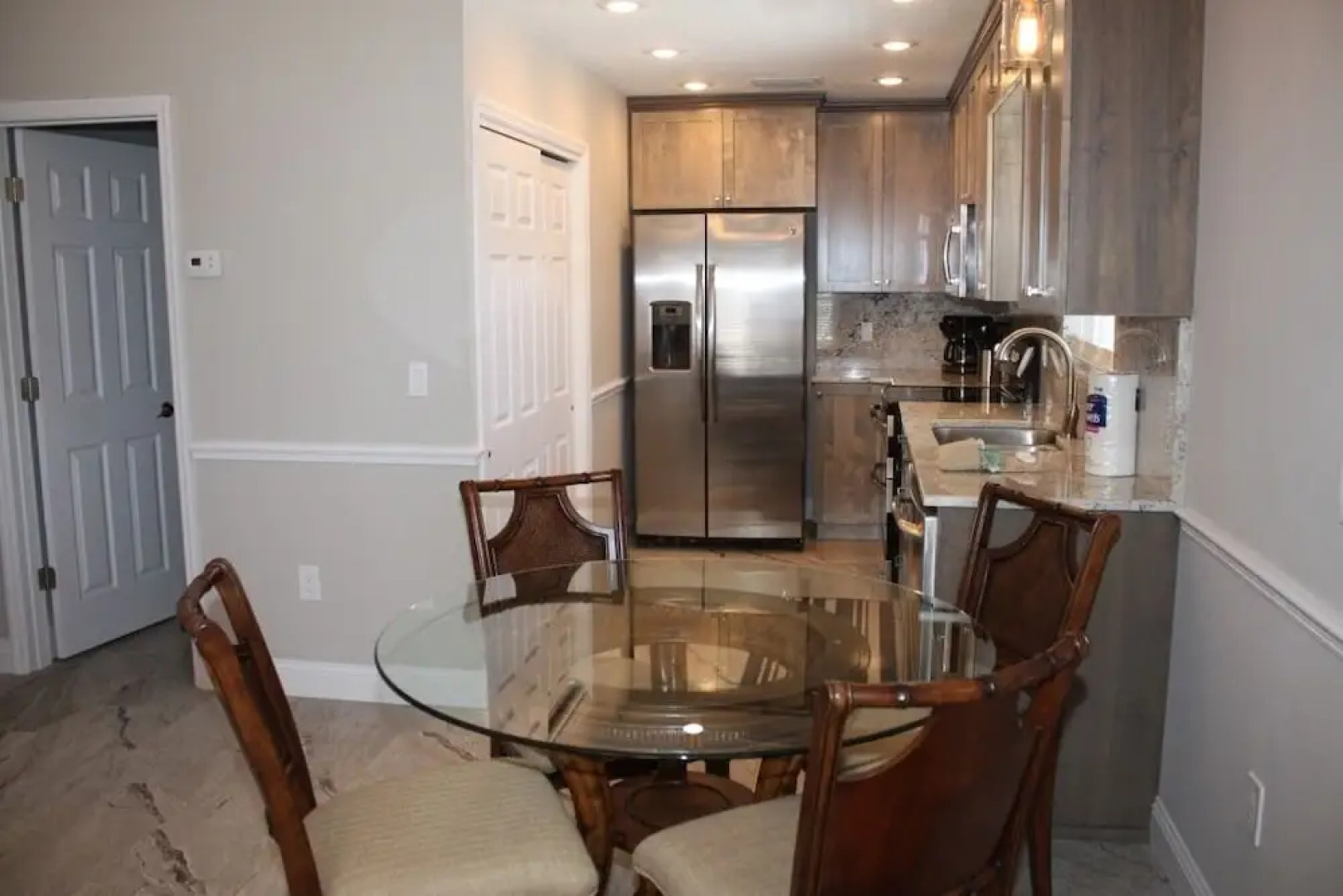 Beach Paradise 5 by Anna Maria