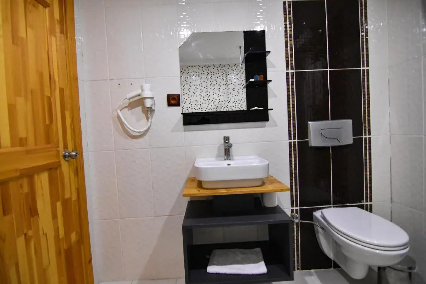 Отель Green Palace Suite 