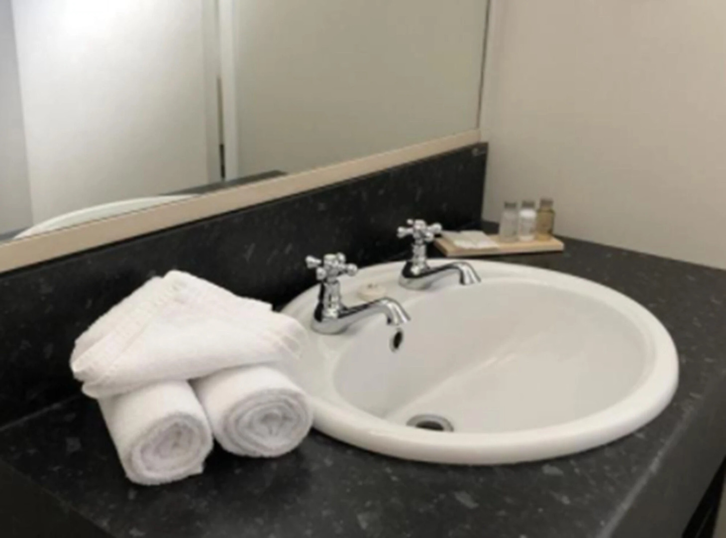 Westport Motor Hotel