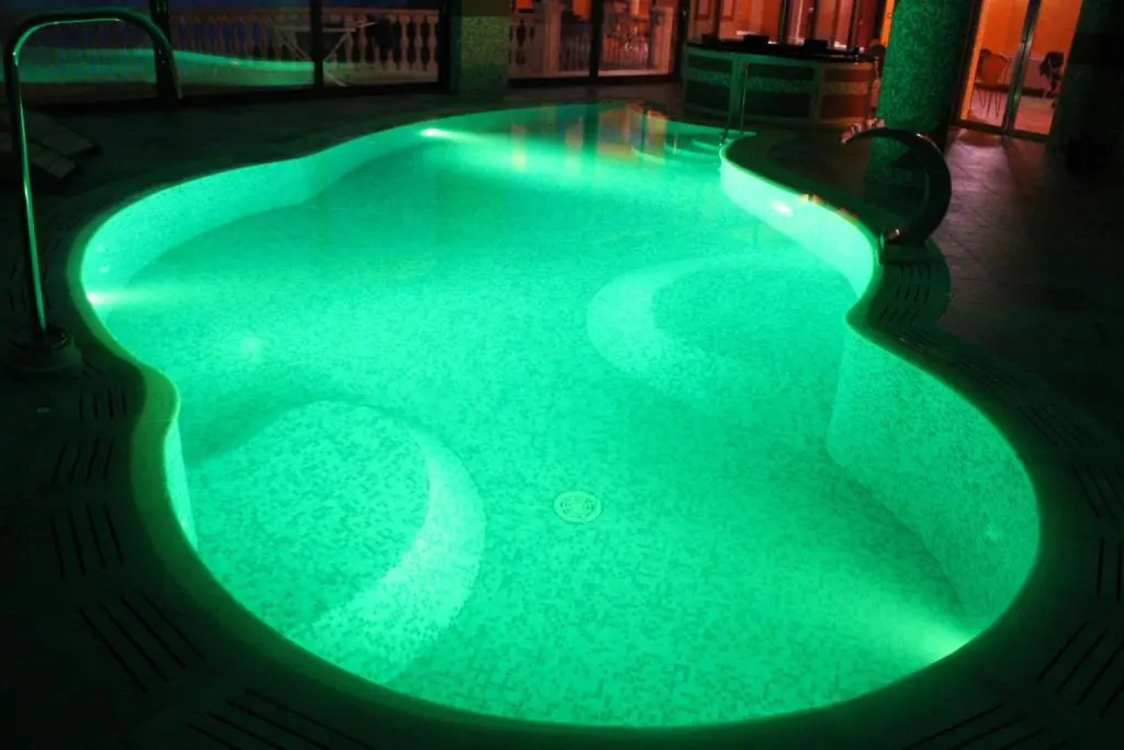 Villa Rosaria con spa e piscina interna