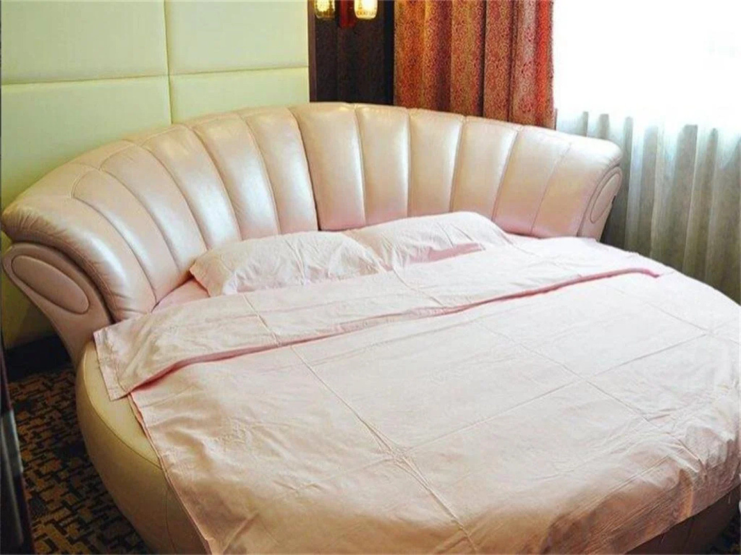 Jingzhou Yunlongshangfang Boutique Hotel