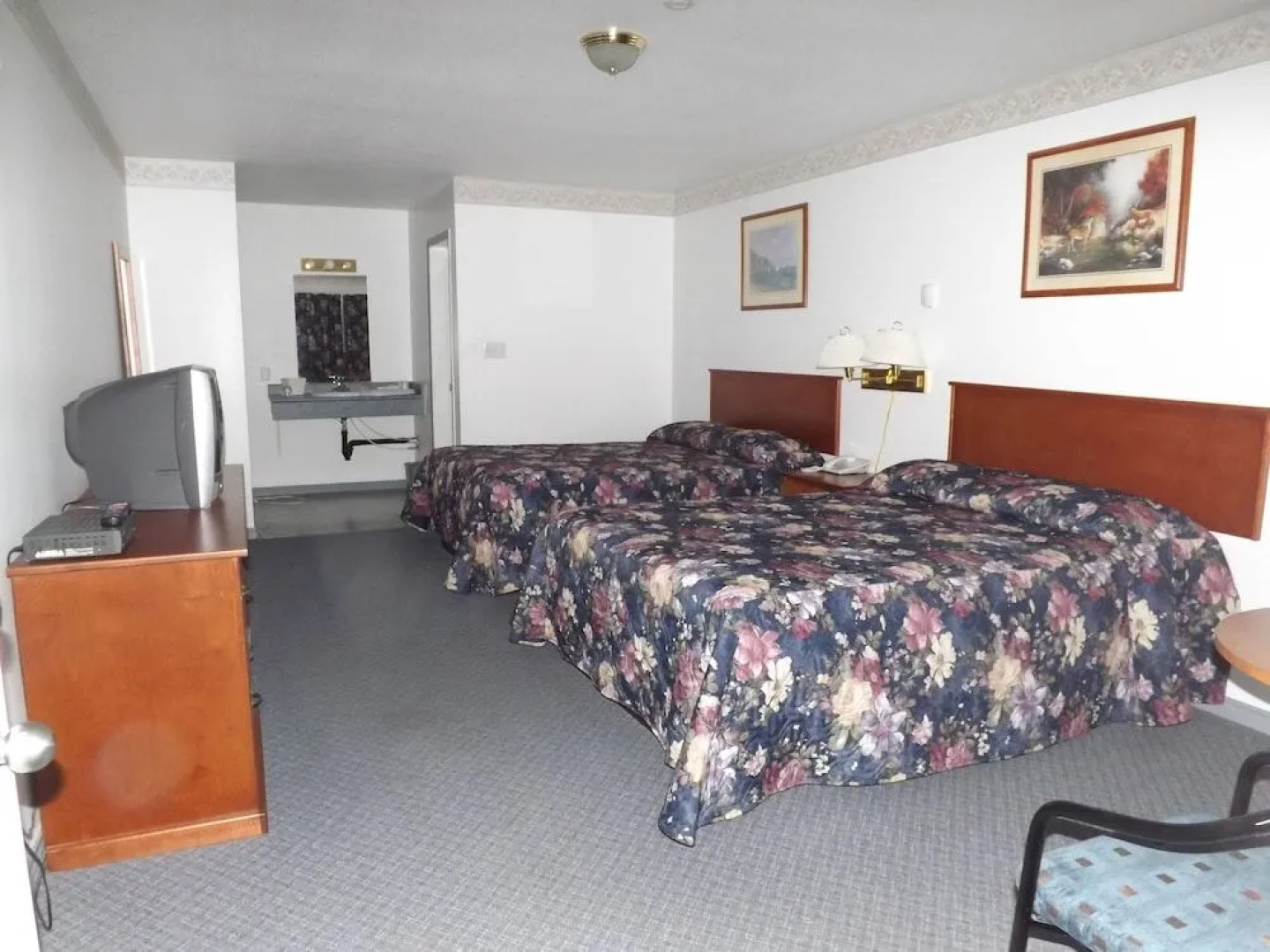 Ida's Motel & Restaurant