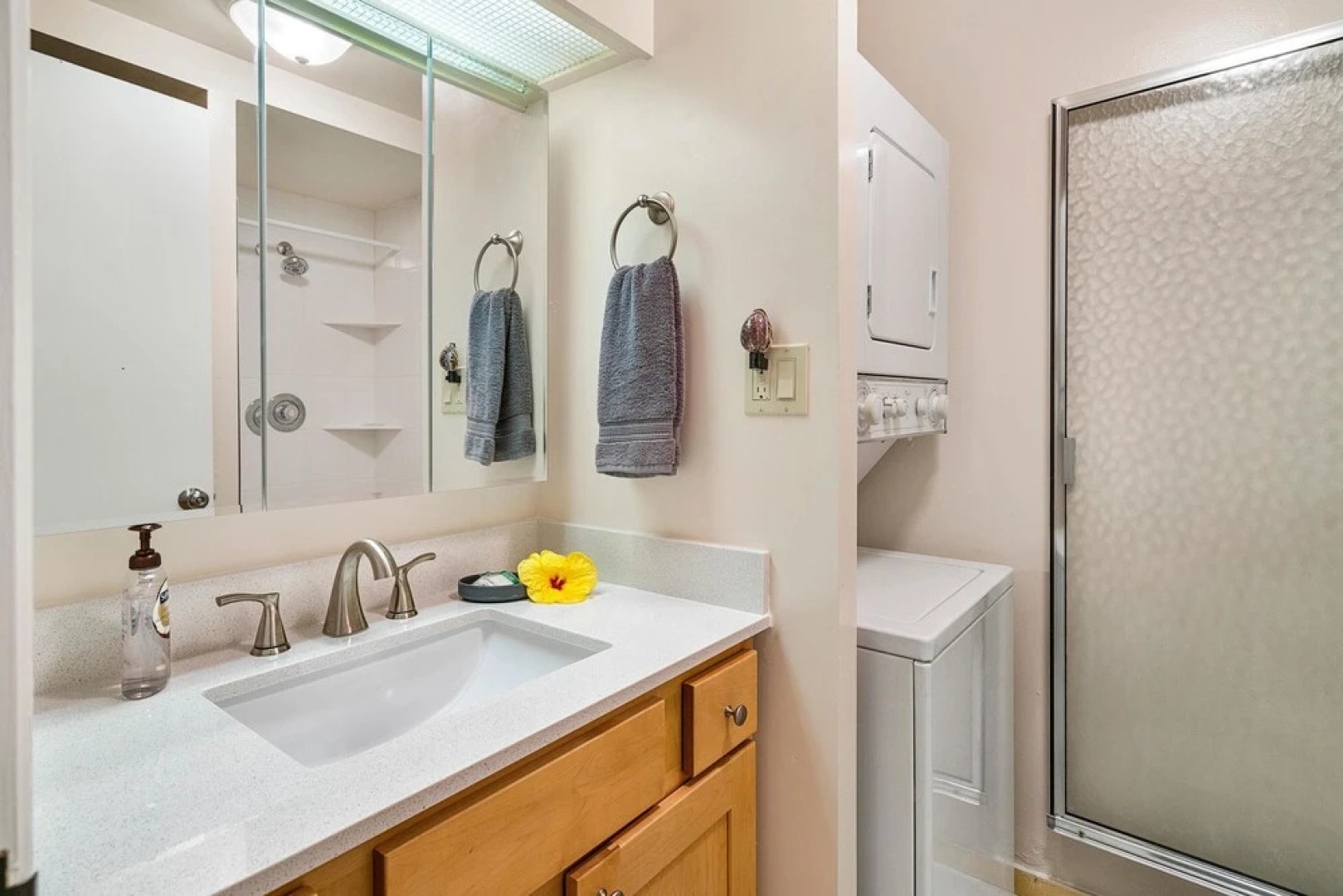 Kona Alii 403 by RedAwning