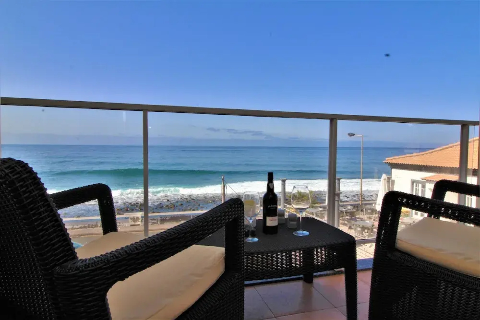 Paul do Mar Charming Apartment T2