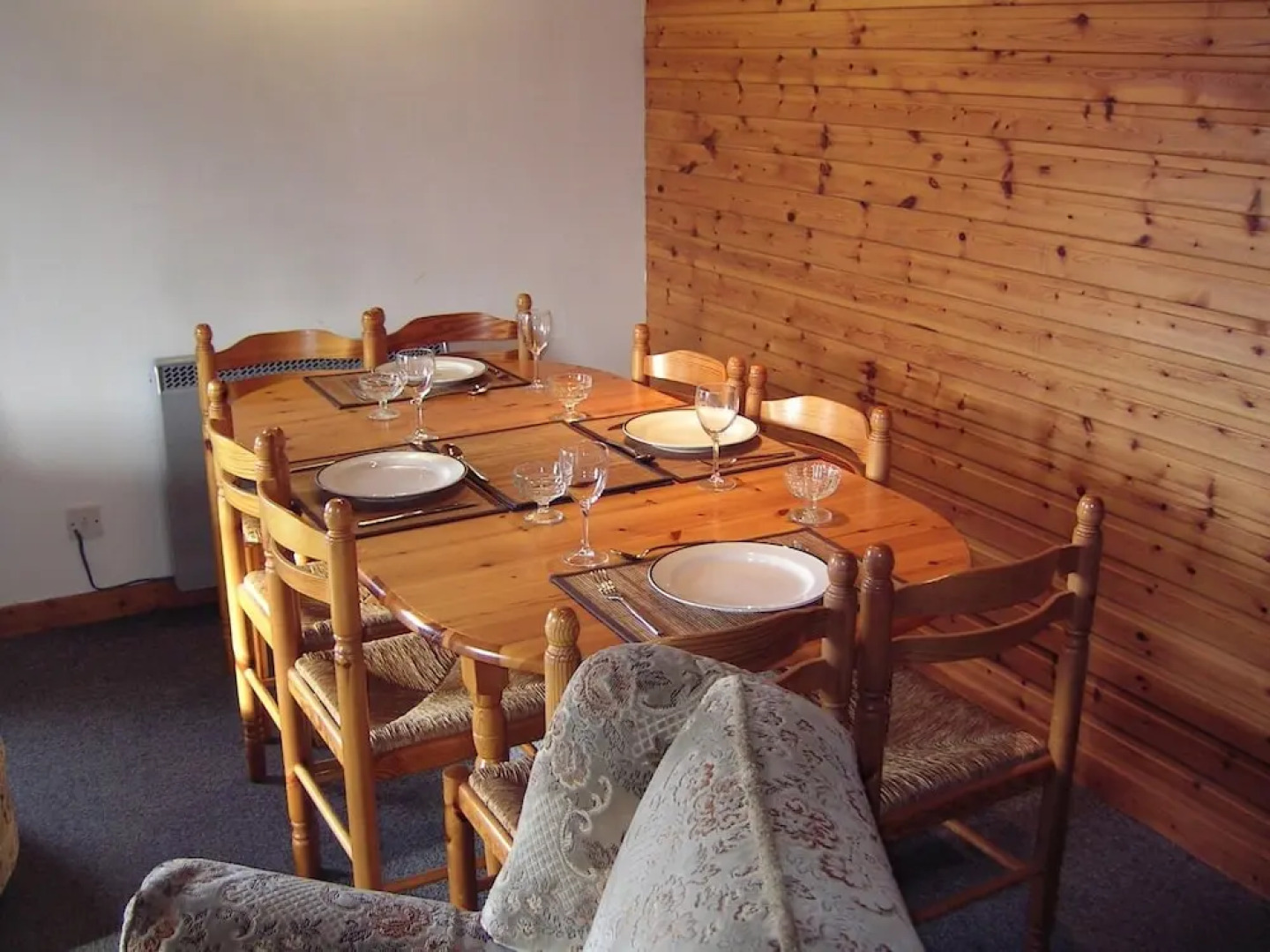 Snowgoose Apartments & Blacksmith Bunkhouse