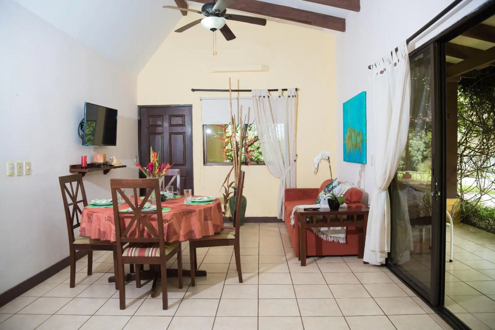 Apartamentos Playa Potrero