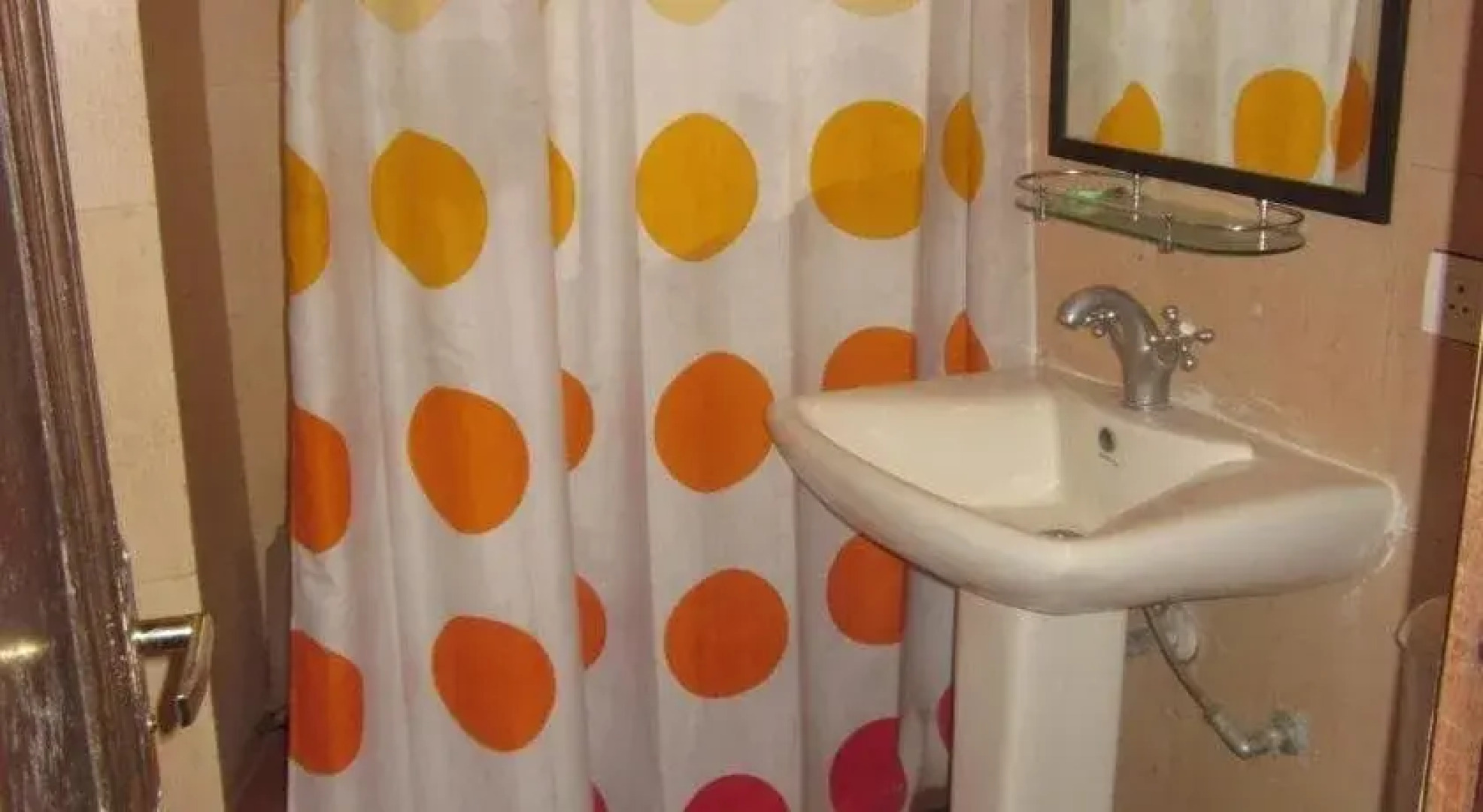 Amrapali Tourist Resort