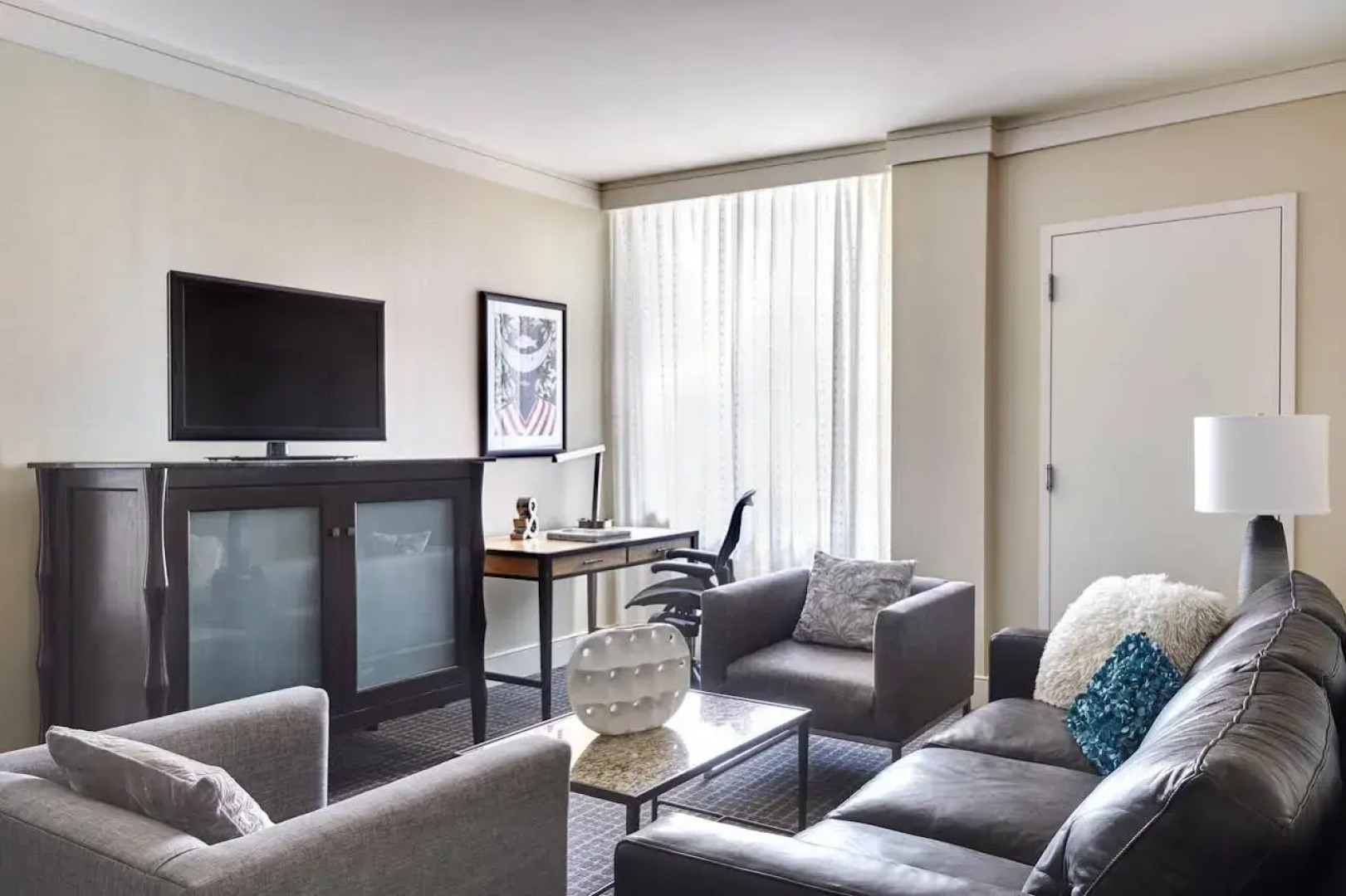 Renaissance New Orleans Arts Warehouse District Hotel