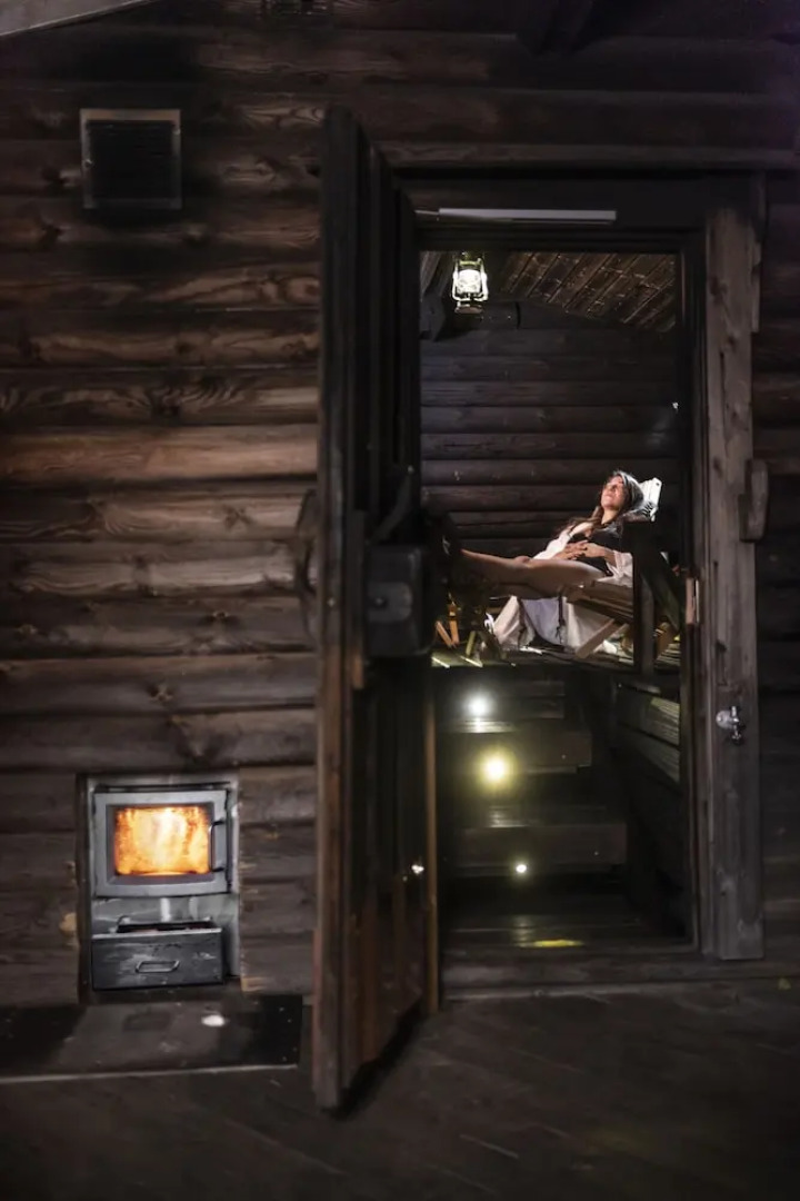 Kalle's Inn Glass Houses