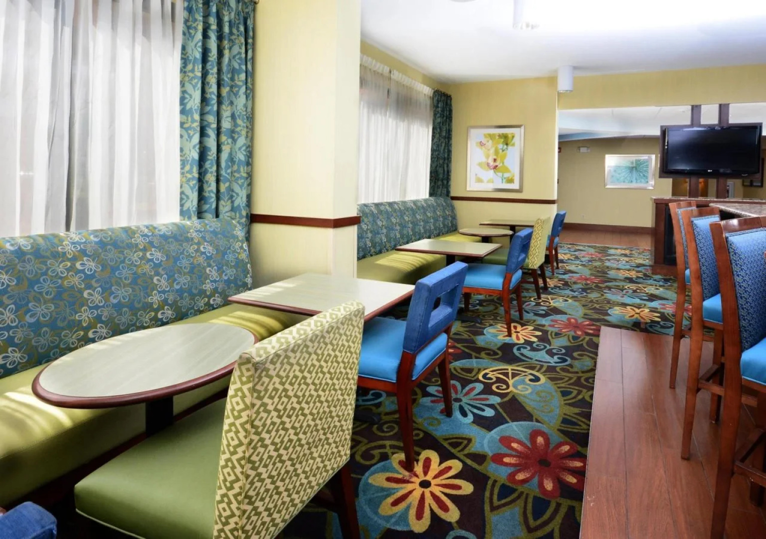 Hampton Inn Charlotte North / Lake Norman