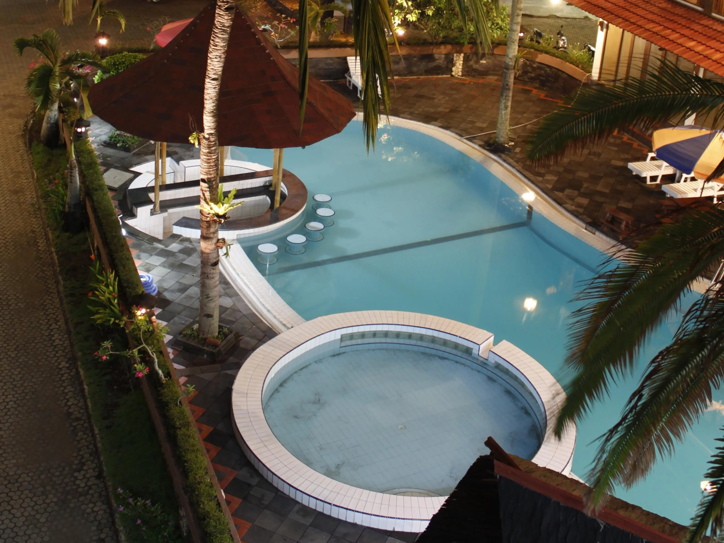 Surya Pesona Beach Hotel