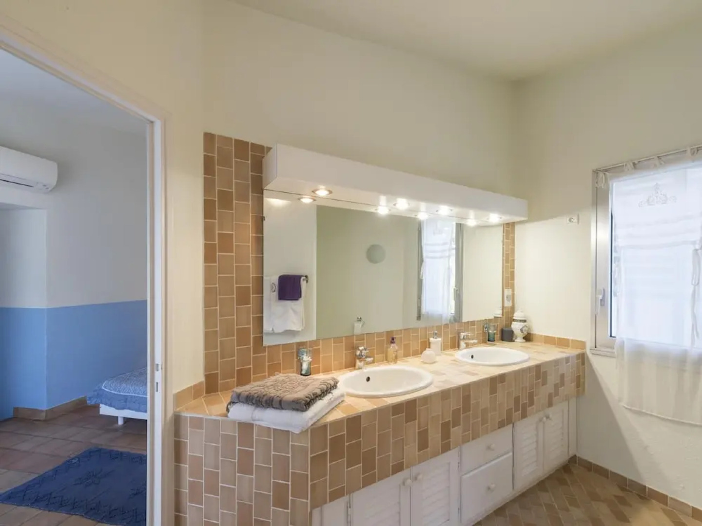 Mesmerising Holiday Home in Gassin With Swimming Pool