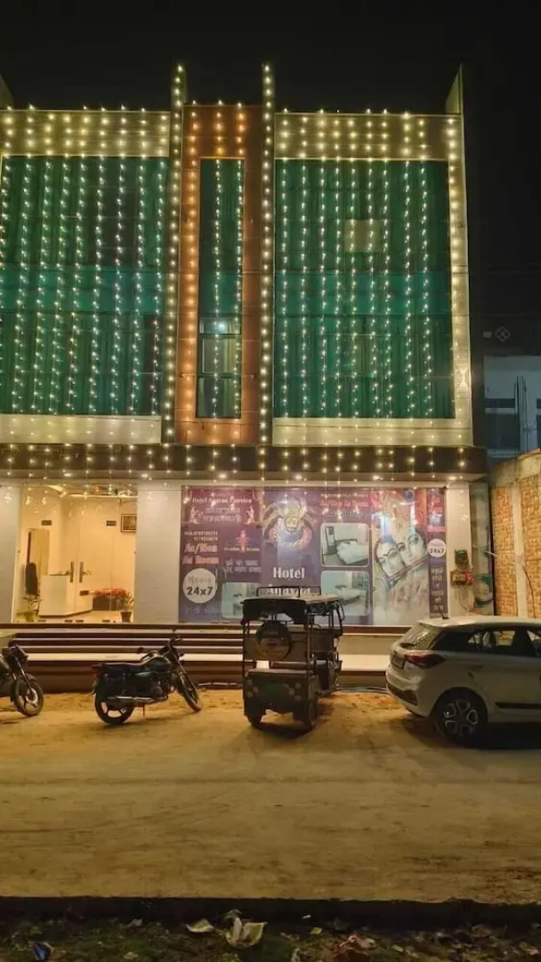 Hotel Anayaa Fairview