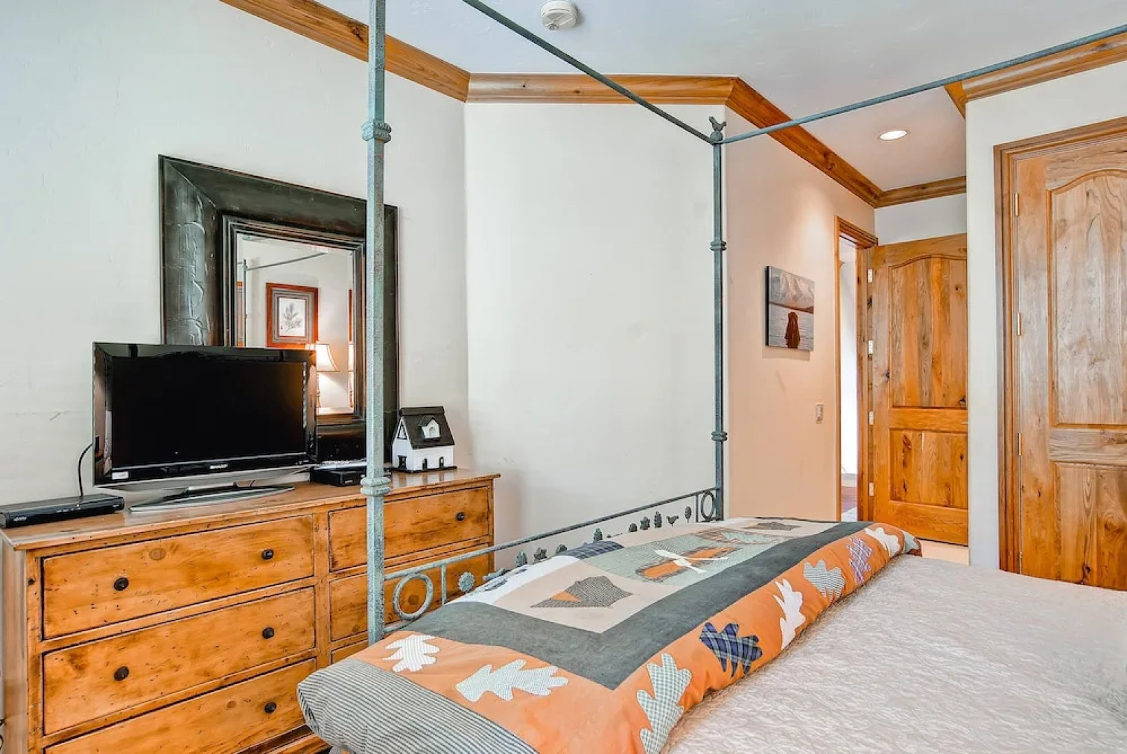 Stonegate Townhomes by East West Hospitality