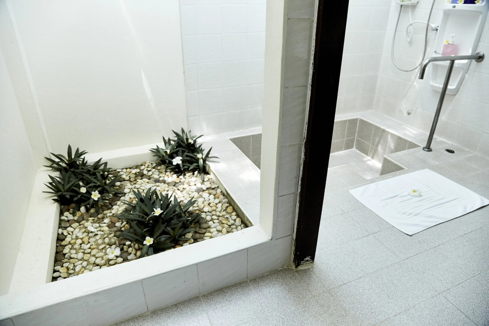 Natural Wing Health Spa and Resort