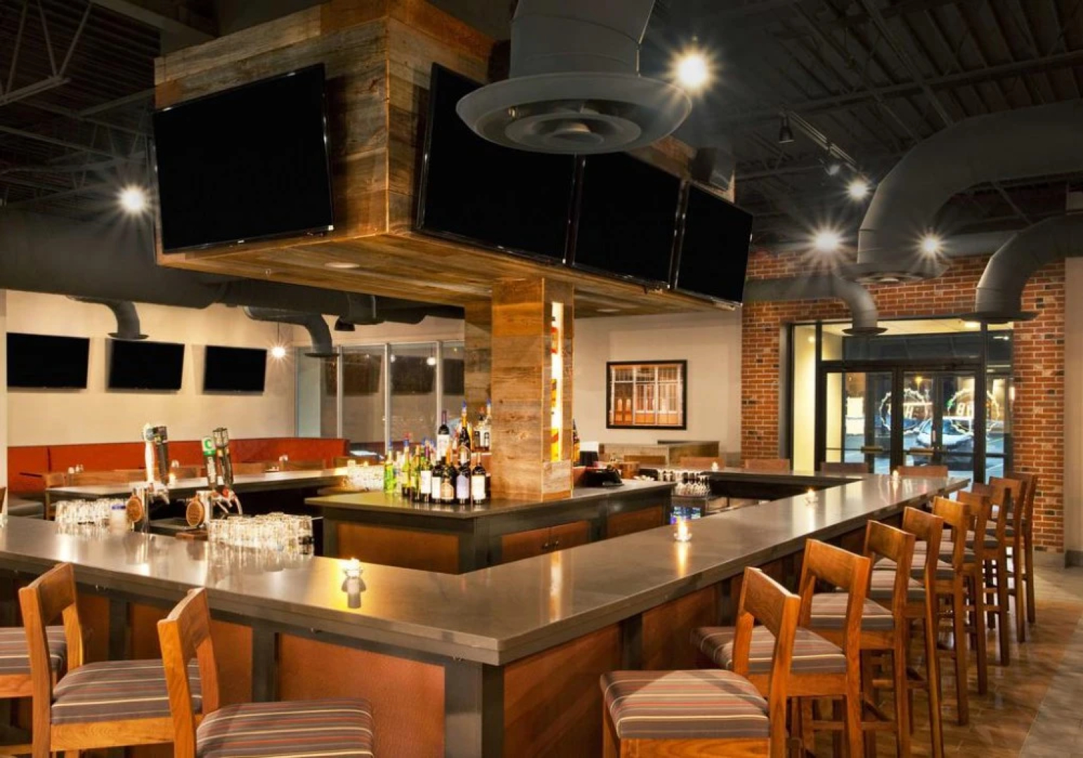 Holiday Inn Cleveland-Airport