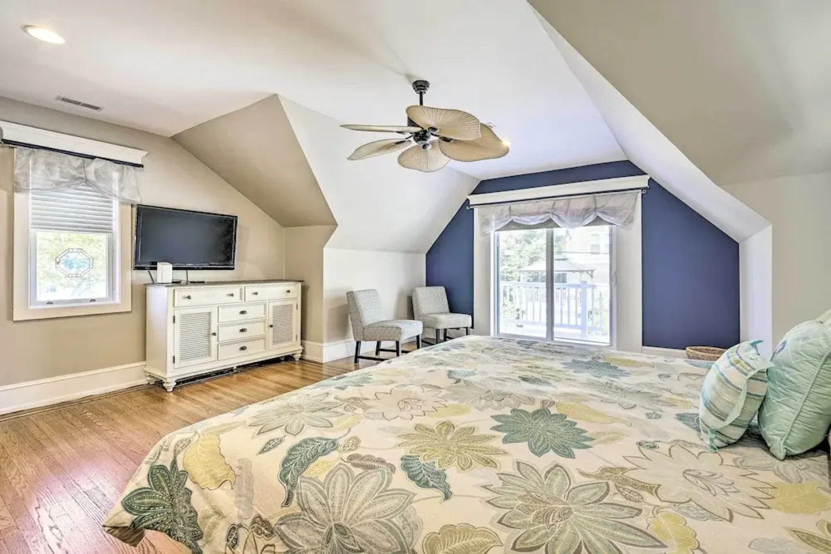 Idyllic Atlantic City Home - 1 Block to Beach