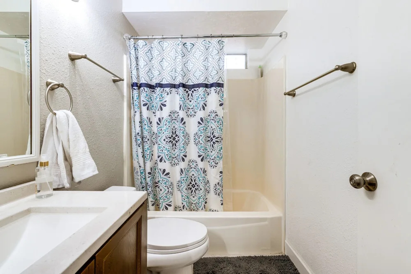 Airy Tempe Vacation Rental w/ Gas Grill + Pool!