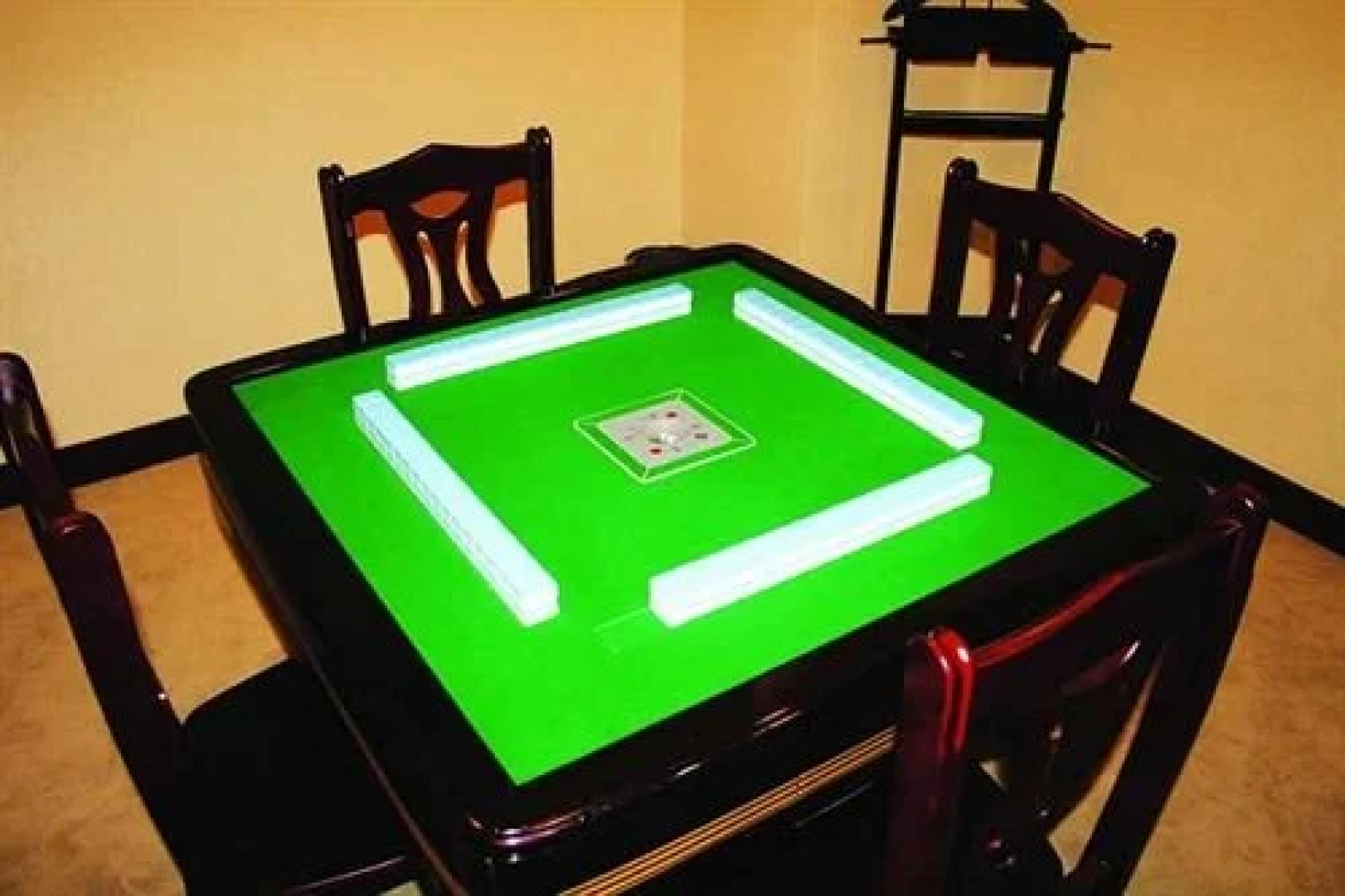 Junhui Jianguo Hotel