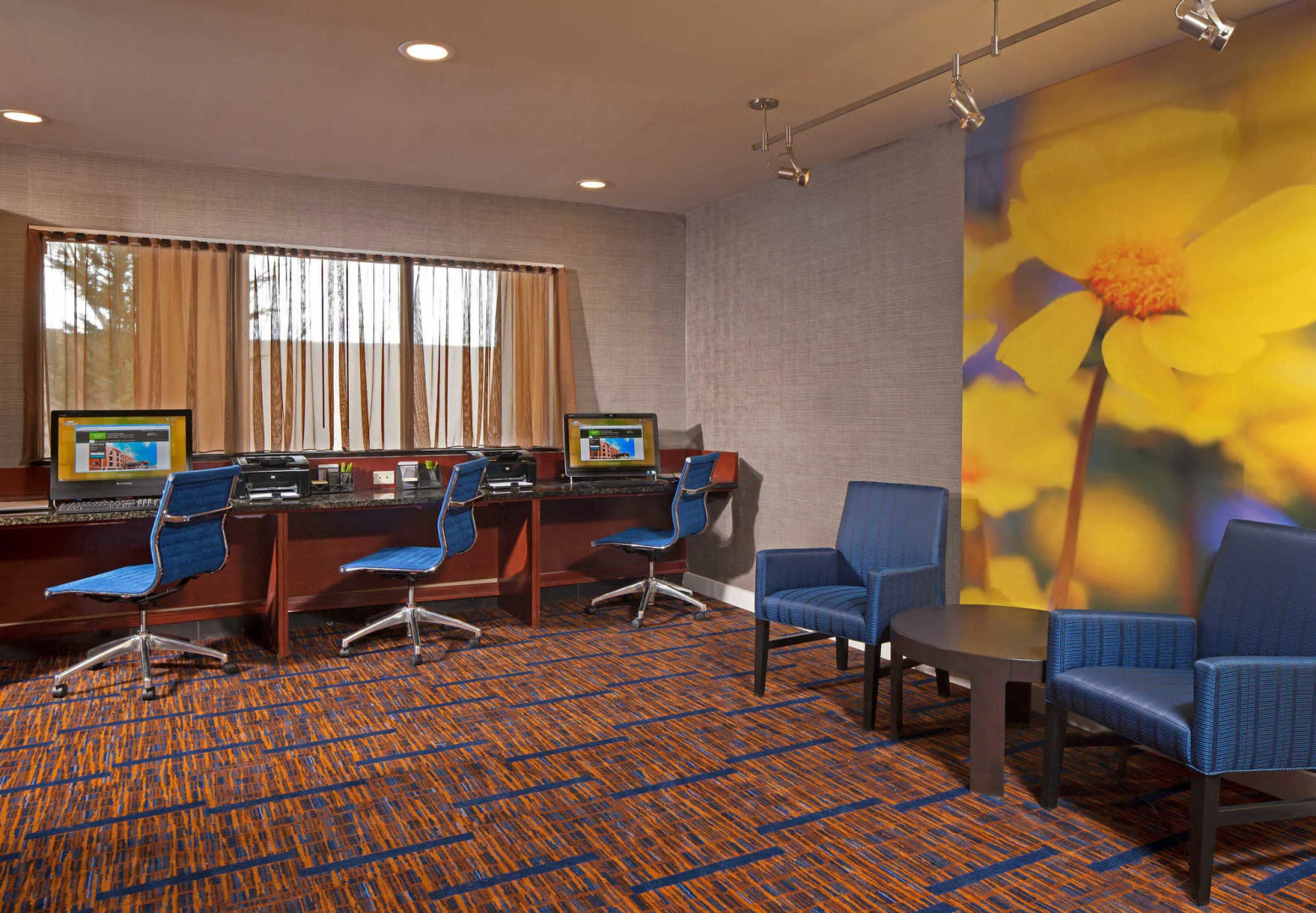 Courtyard By Marriott Farmington