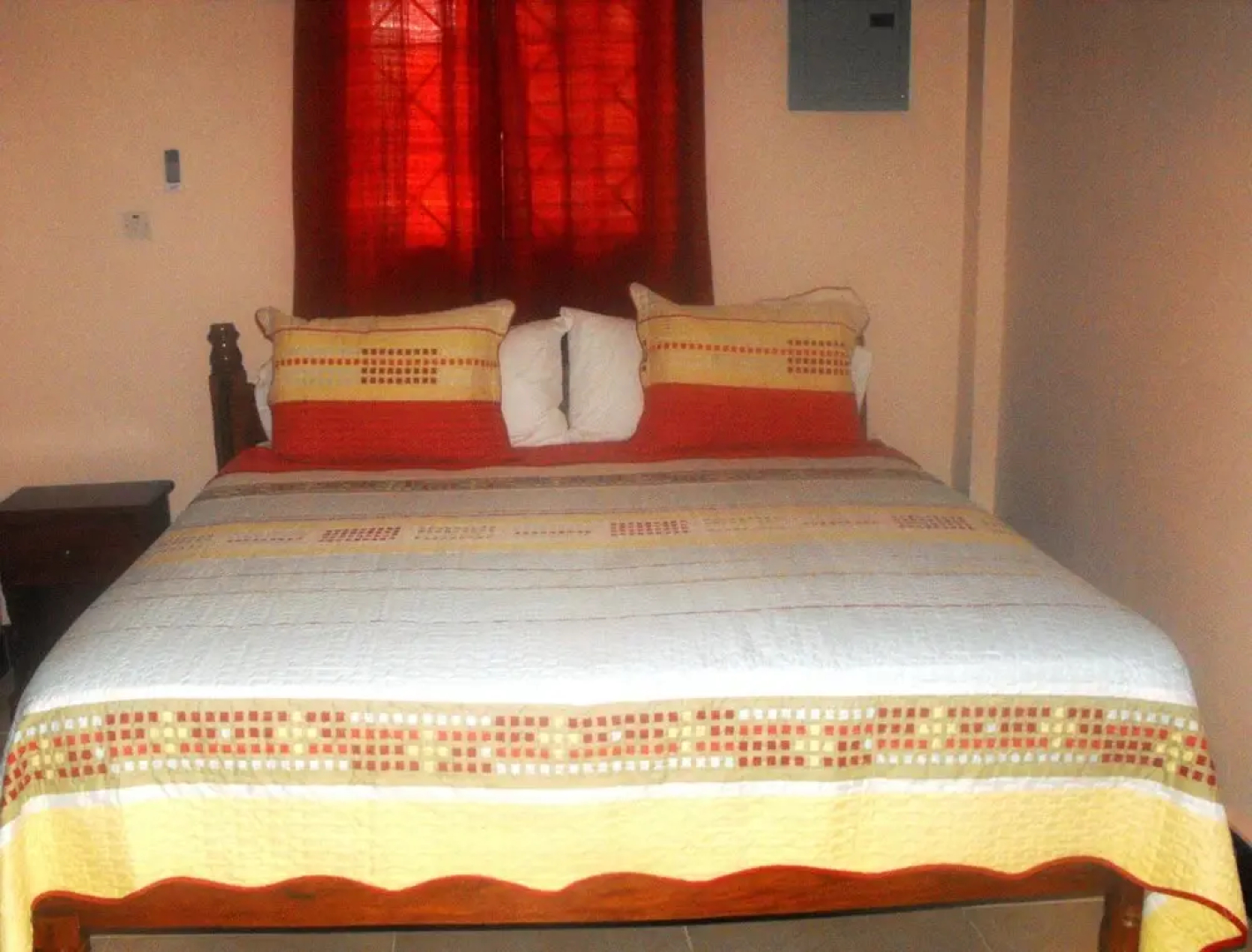 Hotel Tropik Leadonna