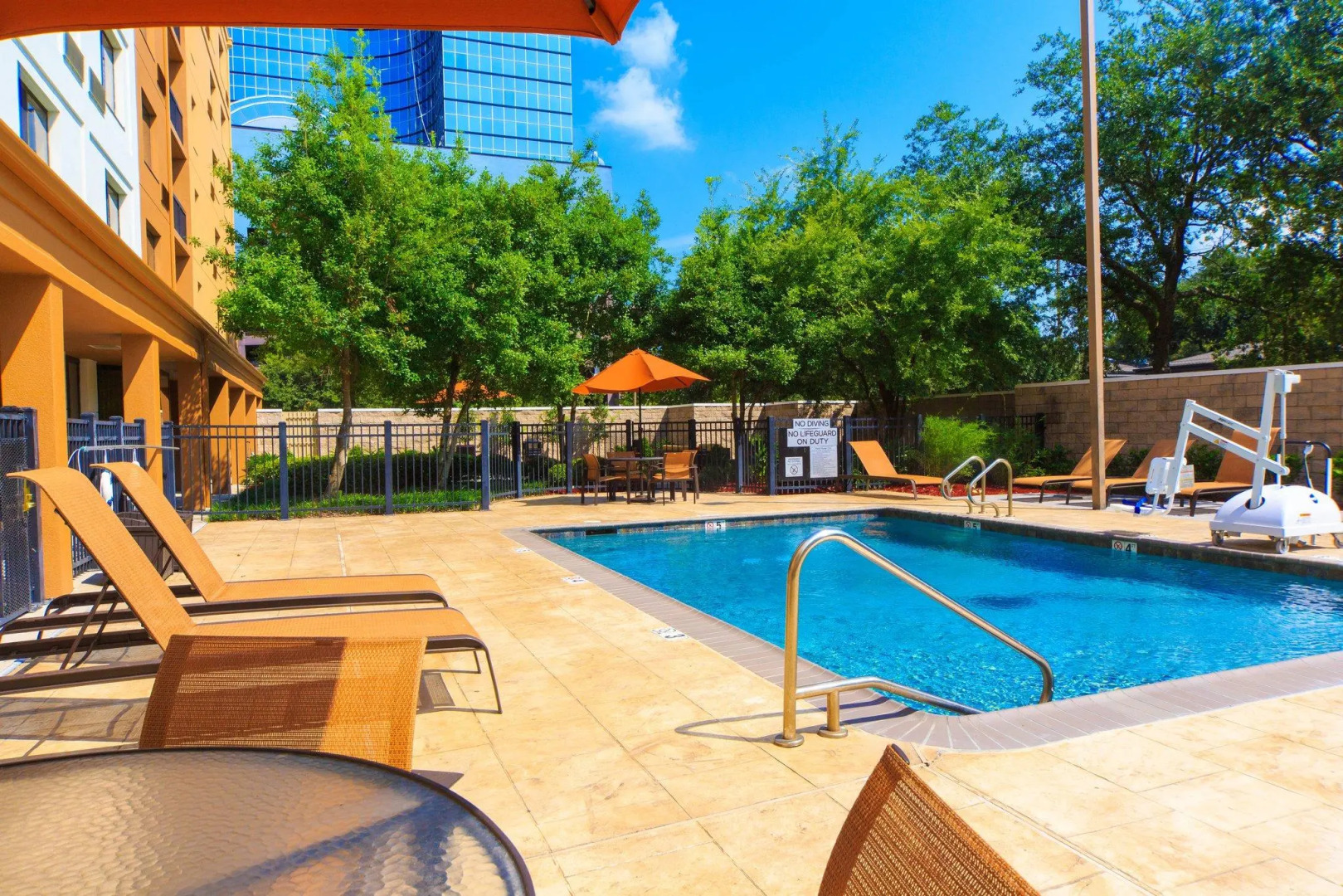 Courtyard by Marriott New Orleans Metairie