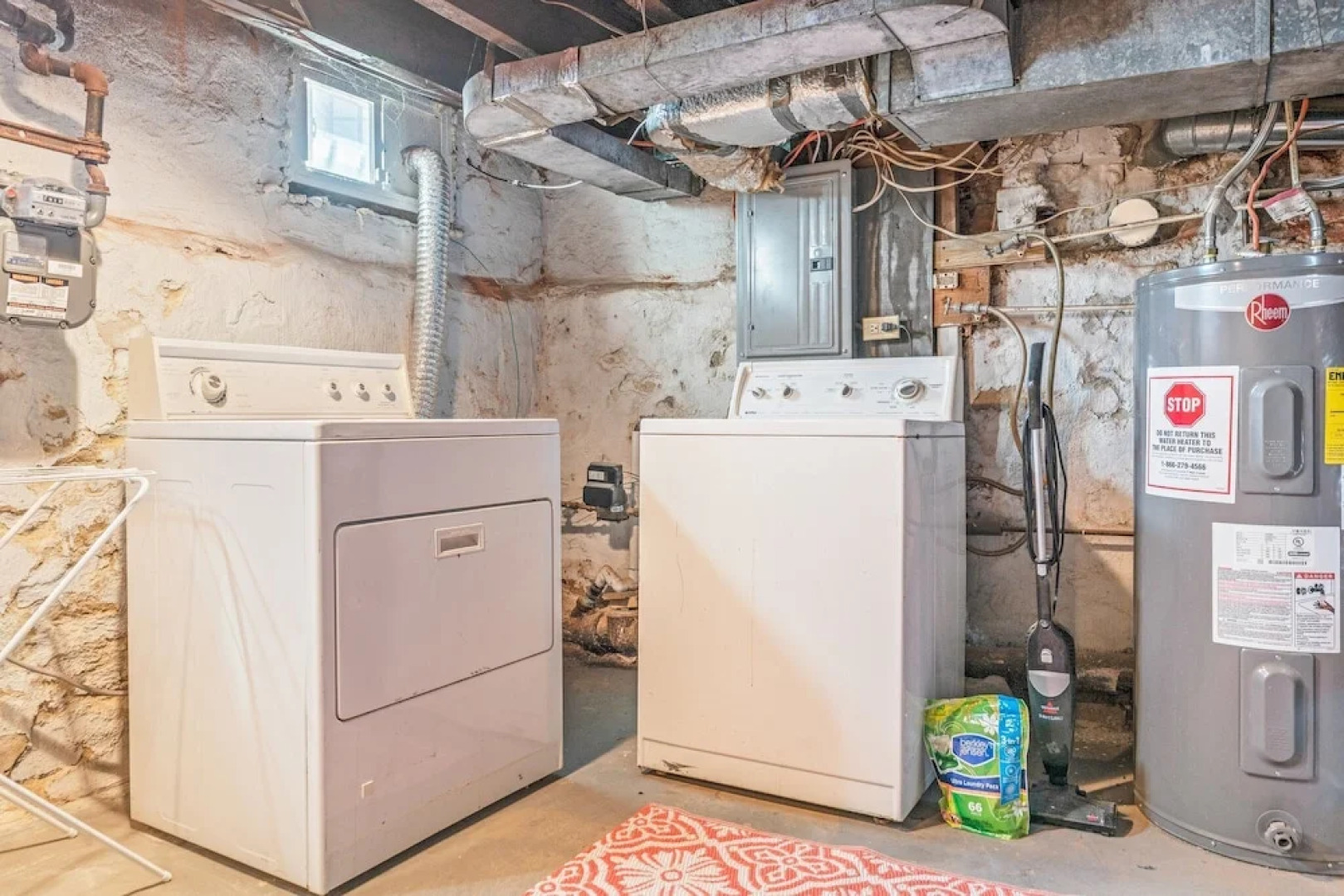 Spacious & Central Getaway Queen Beds