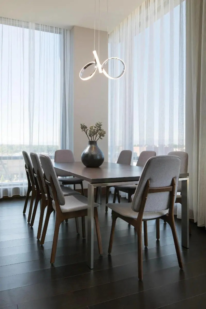 The Jacquard, Autograph Collection