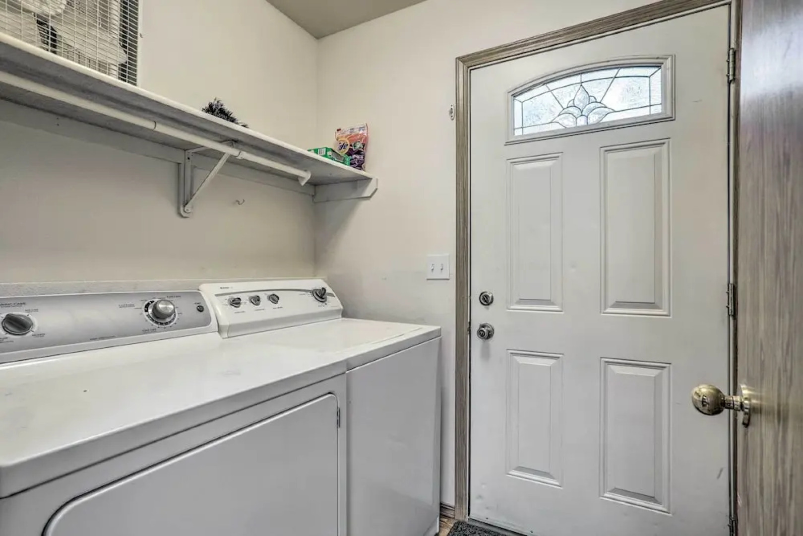 'the Eagles Nest:' 3 Mi to Downtown Wasilla!