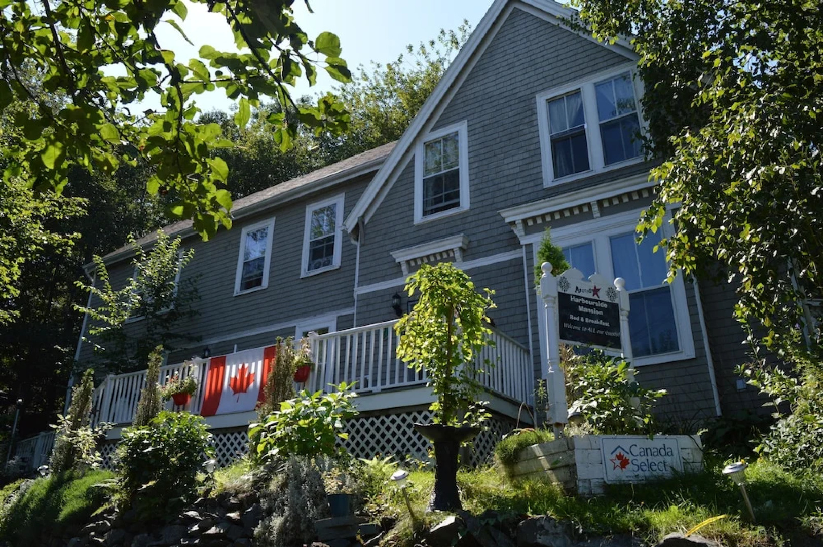 Ascendence Halifax Bed & Breakfast