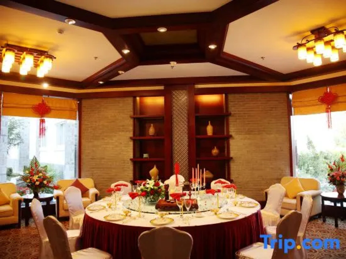 Wonderport International Hotel