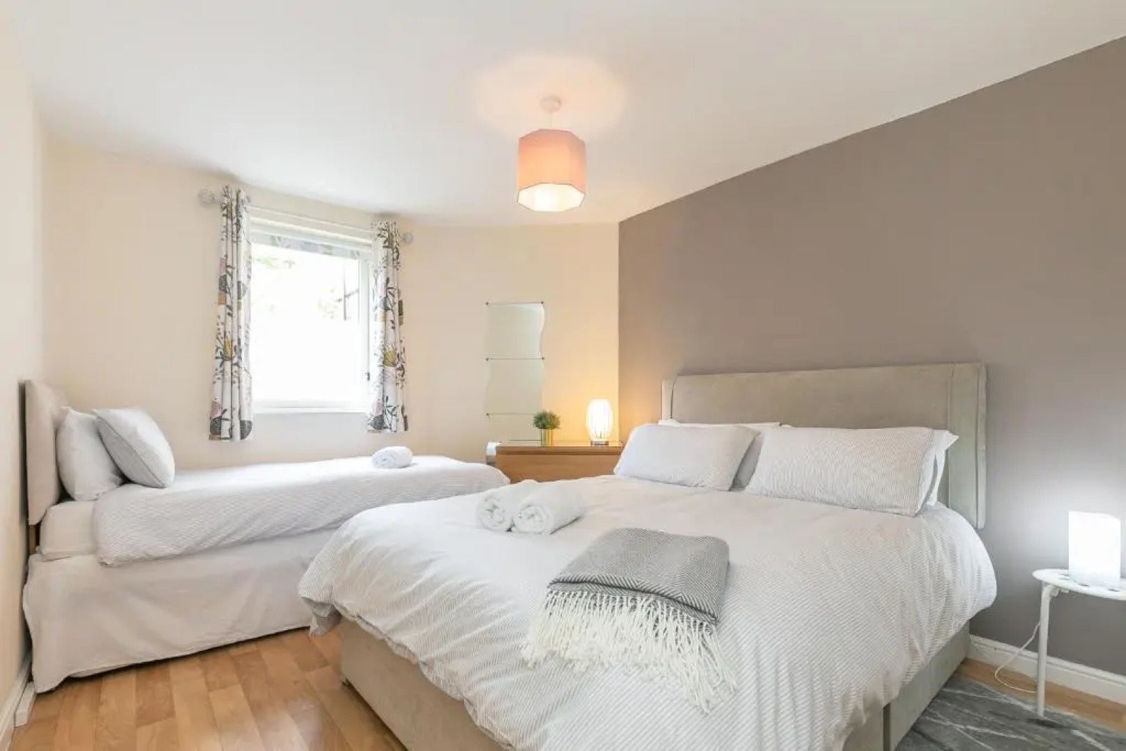 Dicksonfield Apartment Edinburgh