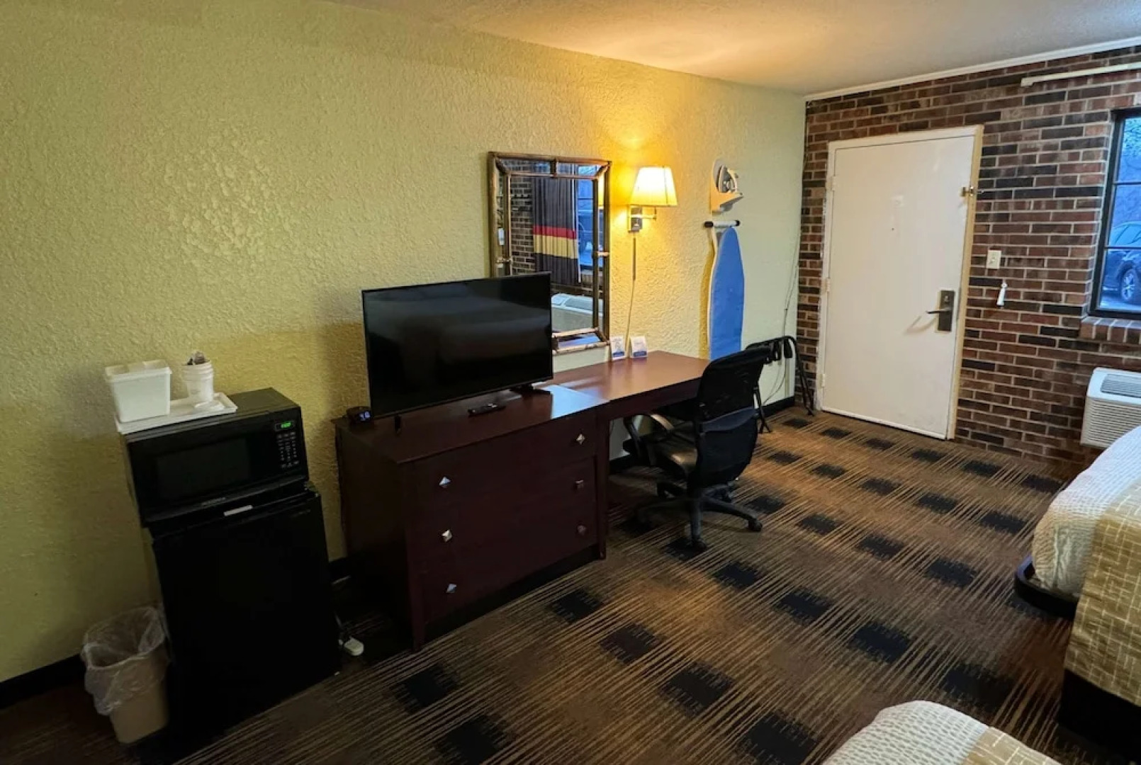 Travelodge Airport Platte City