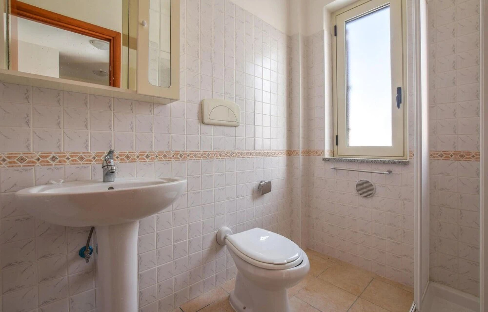 Nice Apartment in Isca Marina With 1 Bedrooms