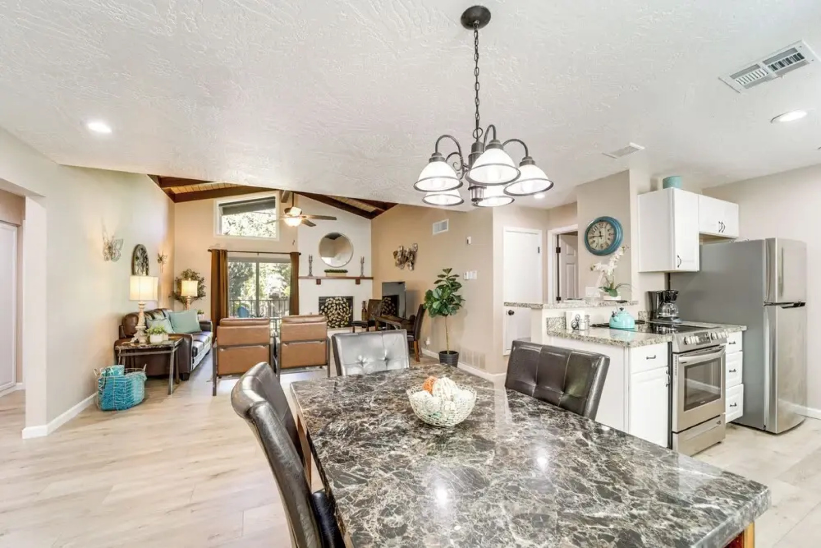 Mtn-view Condo w/ Hot Tub Access in Sedona!