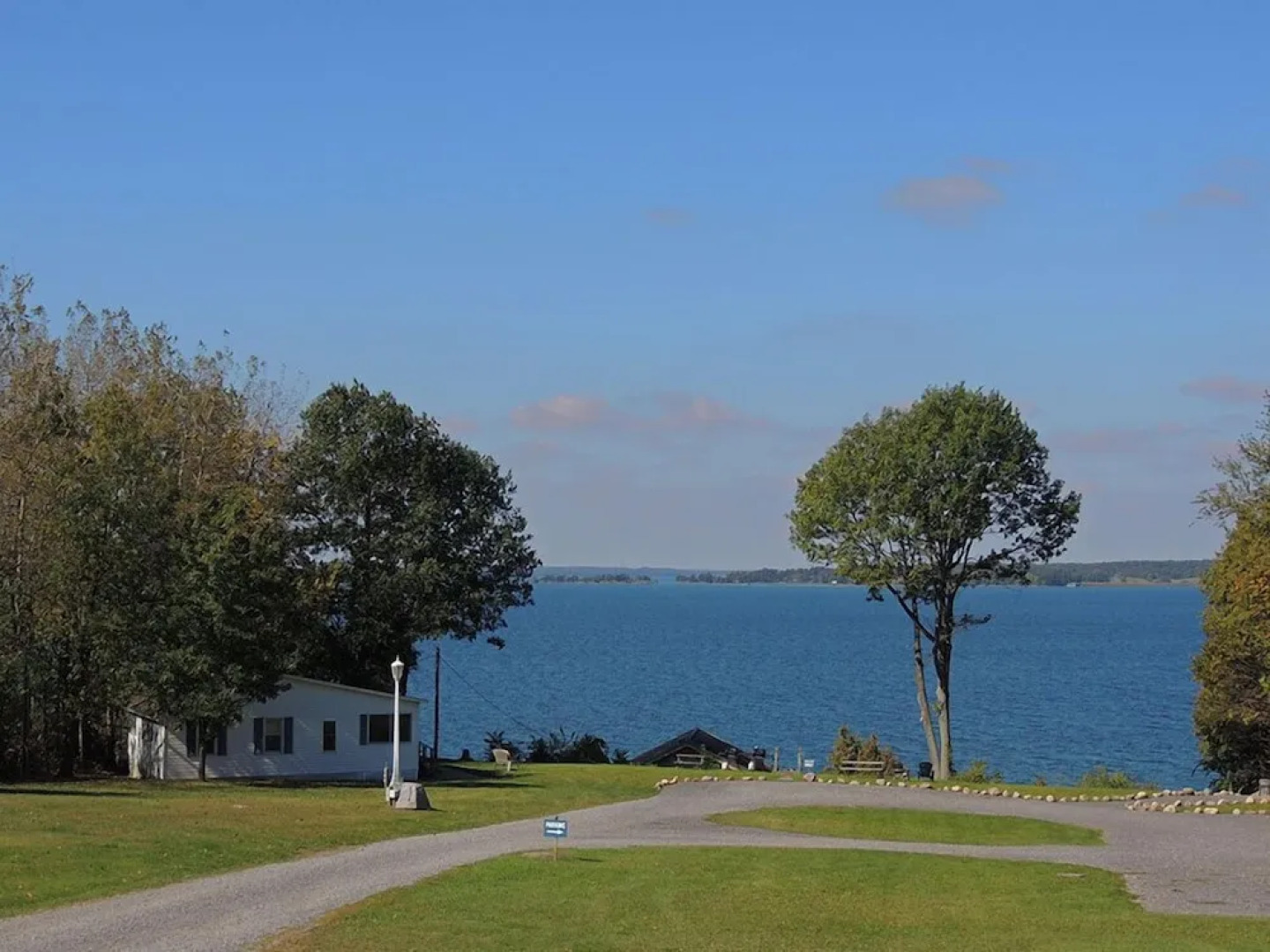 West Winds Motel & Cottages