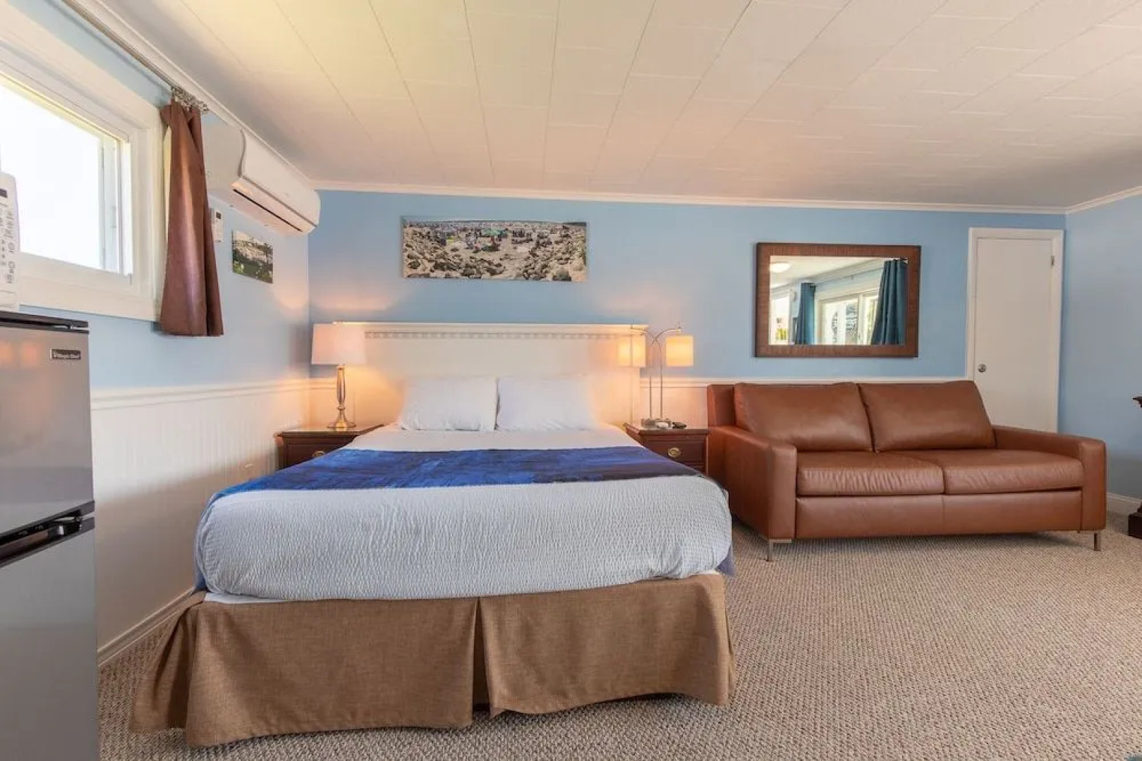 Footbridge Beach Motel